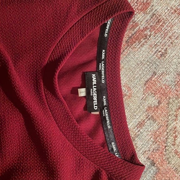 Karl lagerfeld top size large - Picture 2 of 3